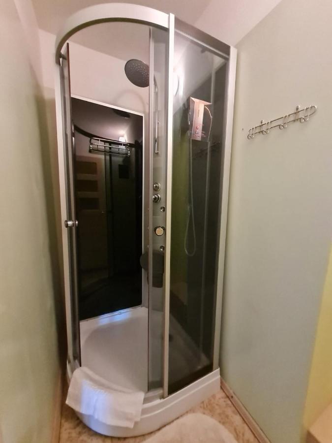 Krimuldas Muiza Sigulda Buitenkant foto